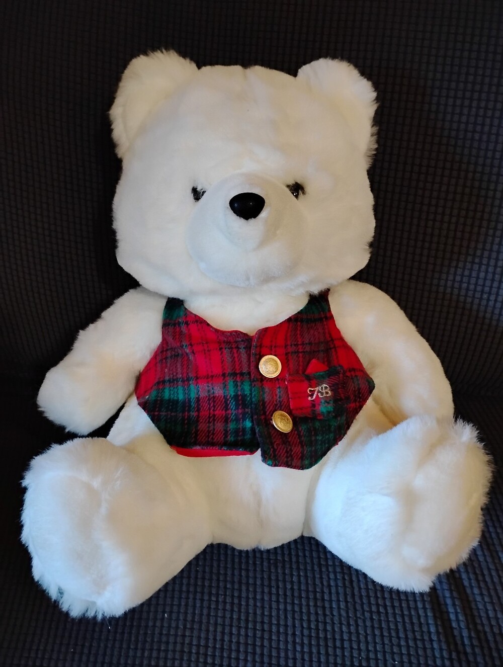 JINGLE BEAR In The Holiday Colors Vest Polyester White Fur Seating Bear
